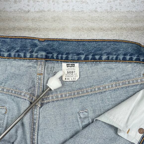 Vintage Levis 505 Jeans Regular Straight Leg Fit Medium Wash Denim 90s - Picture 5 of 5